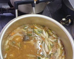 野菜タップリのあったか豚汁です