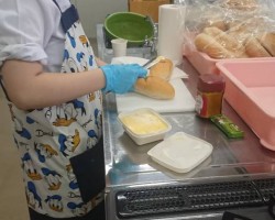 おいしい具材をサンドして!