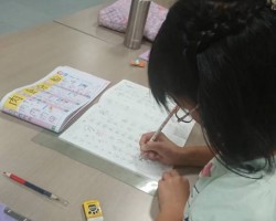 お勉強もわすれずにね!