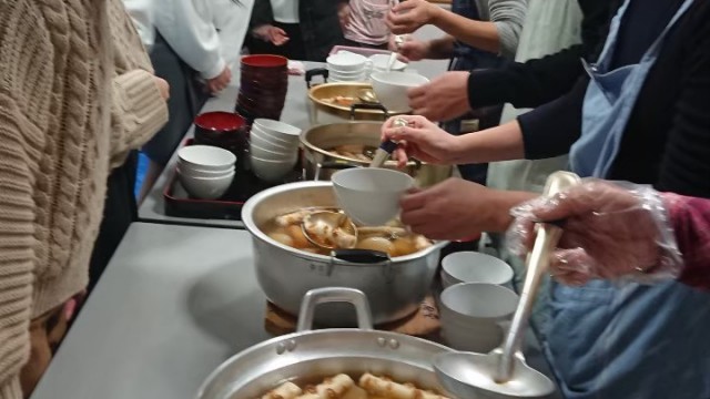 順番に取り分けてっと!