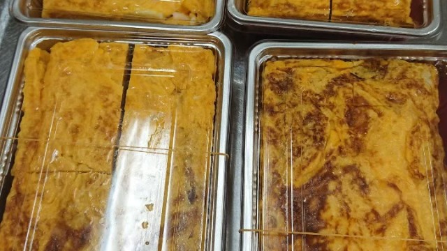 ふれあい食堂の定番となった「厚焼き玉子」です。